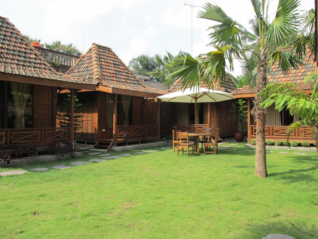 Cempaka Villa Magelang Zimmer foto