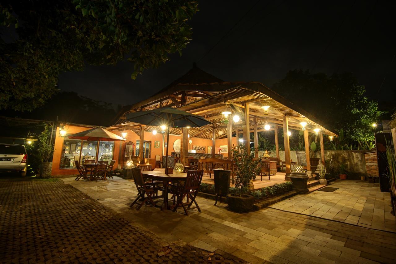 Cempaka Villa Magelang Exterior foto