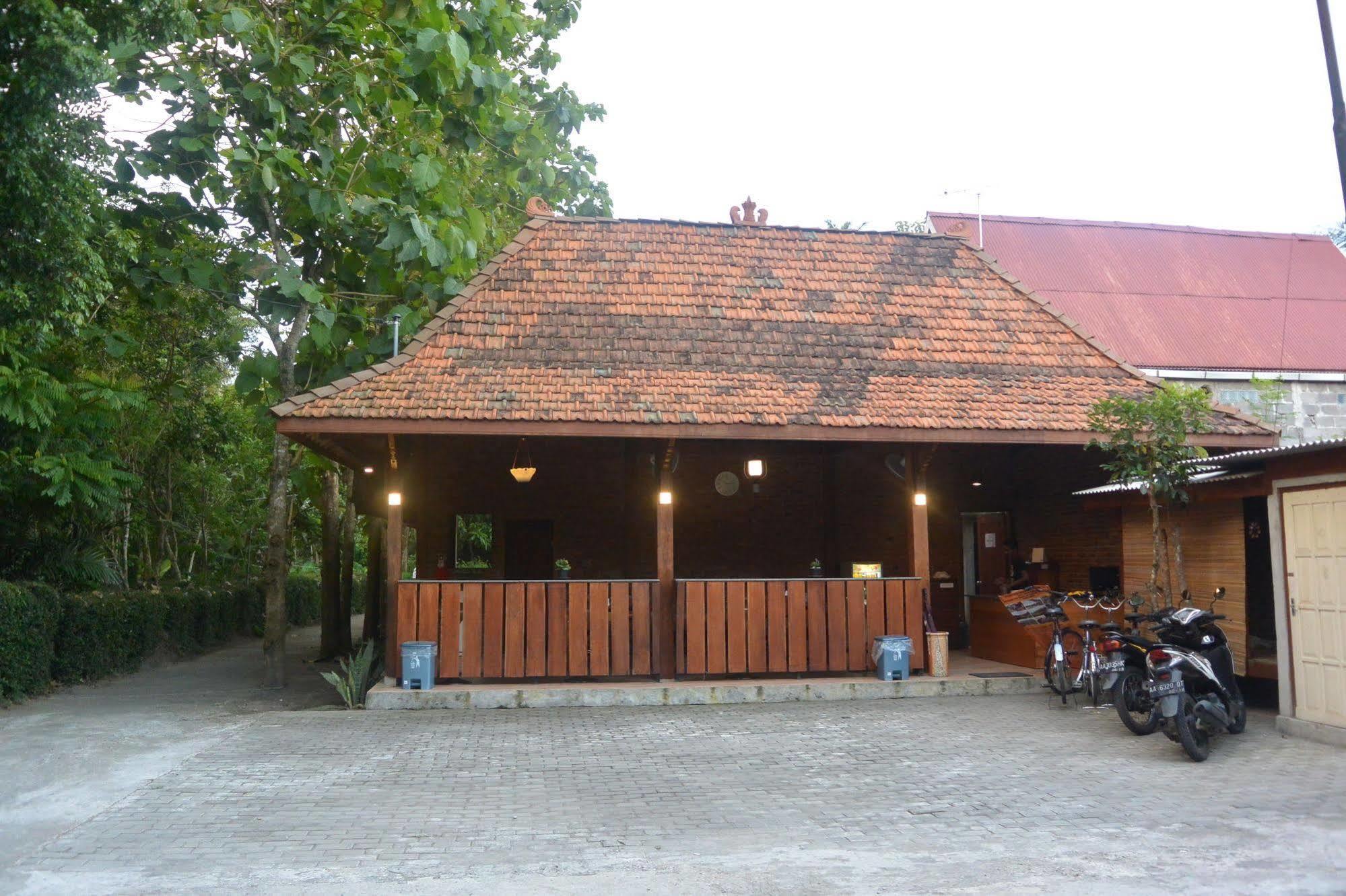 Cempaka Villa Magelang Exterior foto