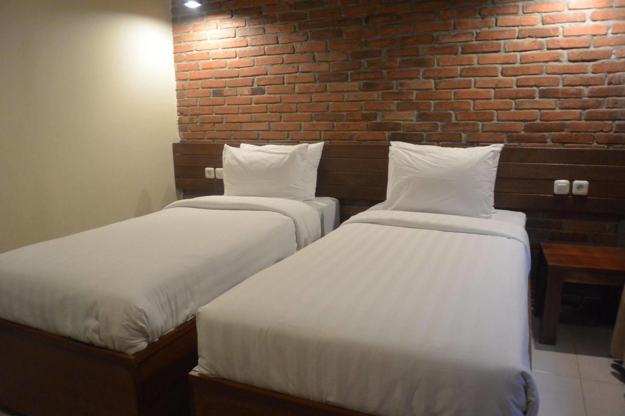 Cempaka Villa Magelang Exterior foto