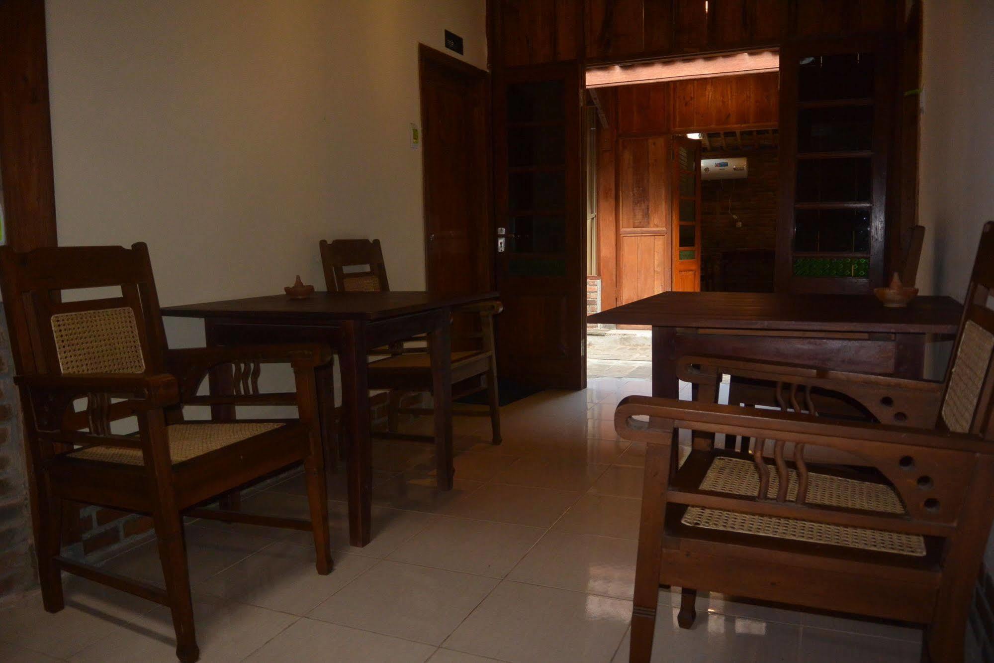 Cempaka Villa Magelang Exterior foto